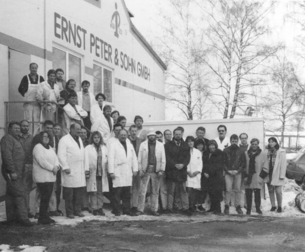 Historisches Mitarbeiterfoto PETER/LACKE 1996 — Ausgangsmaterial